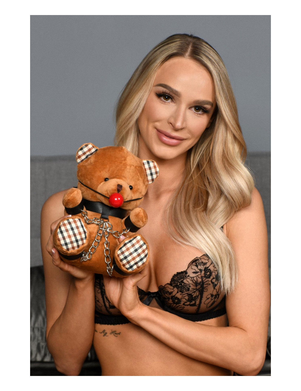 Ours en peluche bâillonné